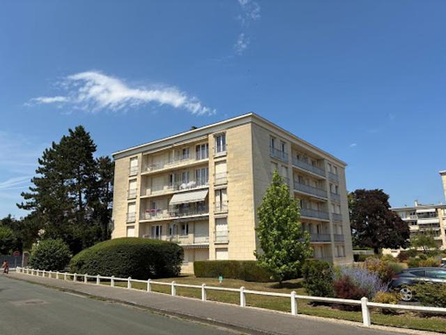 Location Appartement 4 pièces 117.22 m2 Compiegne