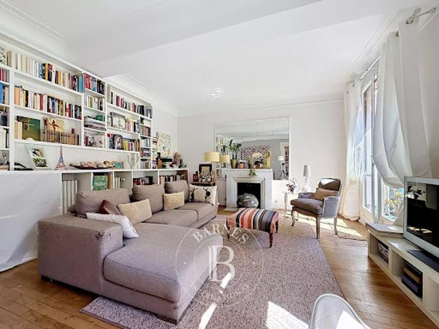 Location Appartement 4 pièces 117.23 m2 Paris 16ème