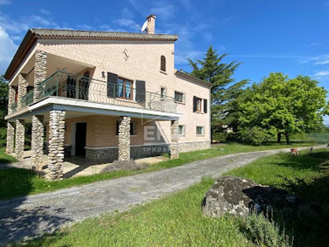 Location Appartement 4 pièces 118 m2 Mison
