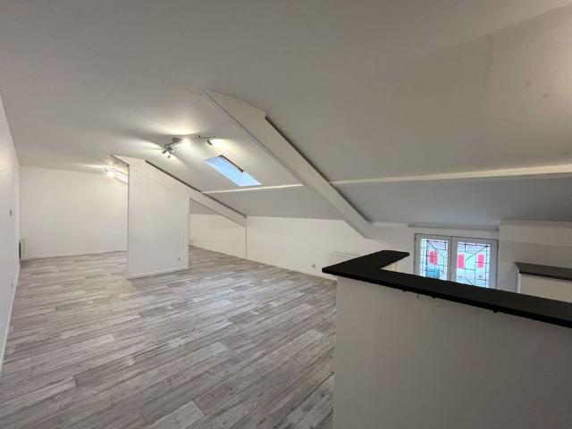Location Appartement 4 pièces 120m²