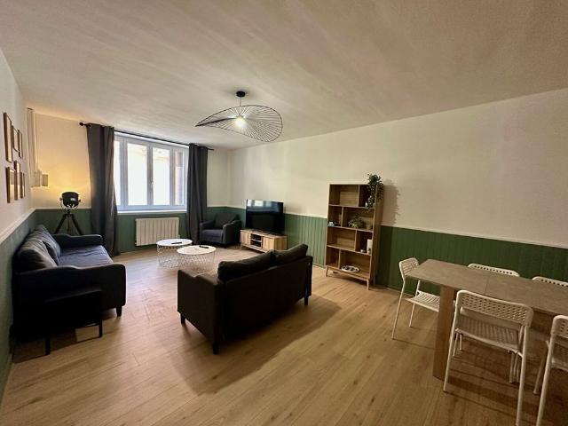 Location appartement 4 pièces, 122.27m², Carcassonne