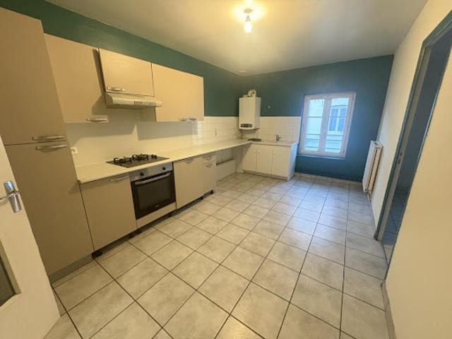 Location Appartement 4 pièces 125.51 m2 Saint Galmier