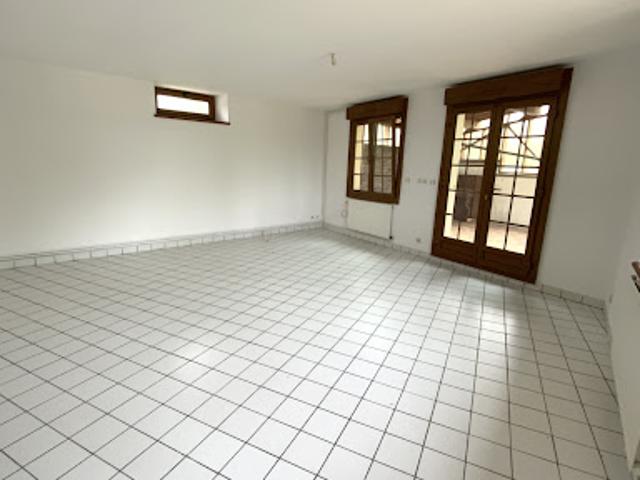 Location Appartement 4 pièces 125 m2 Vire Normandie