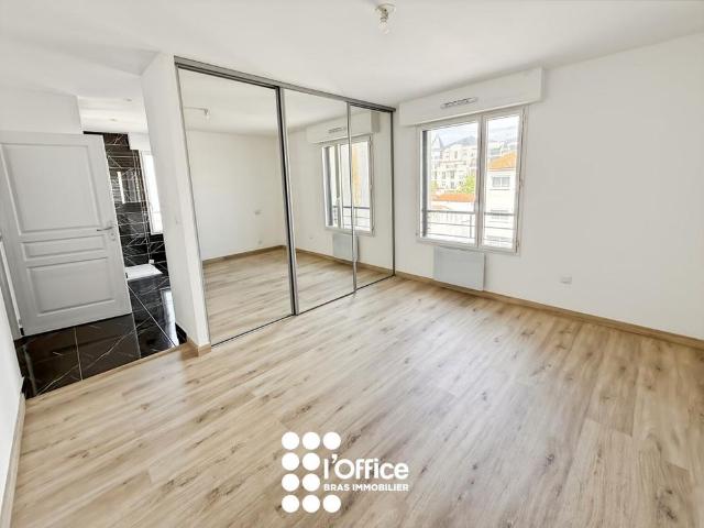 Location Appartement 4 pièces 125m² LES SABLES D OLONNE 85100