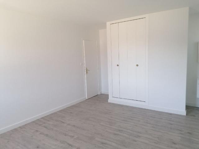 Location Appartement 4 pièces 126m²