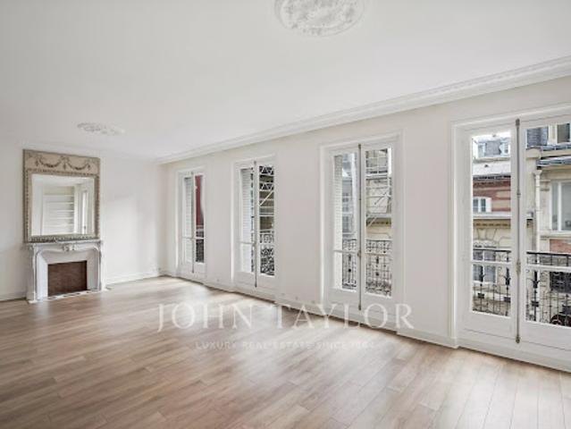 Location Appartement 4 pièces 127 m2 Paris 16ème