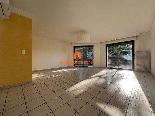 Location Appartement 4 pièces 127m²