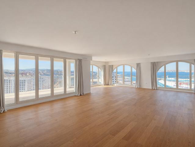 Location Appartement 4 pièces 128 m2 Marseille 2ème