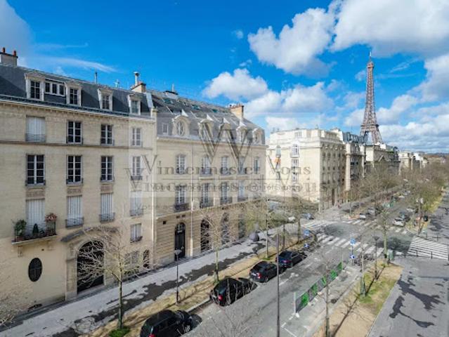 Location Appartement 4 pièces 129.17 m2 Paris 7ème