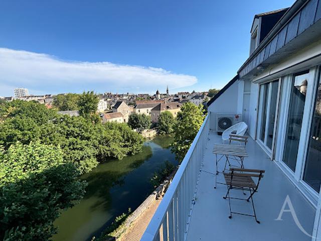 Location Appartement 4 pièces 129.85 m2 Chateauroux