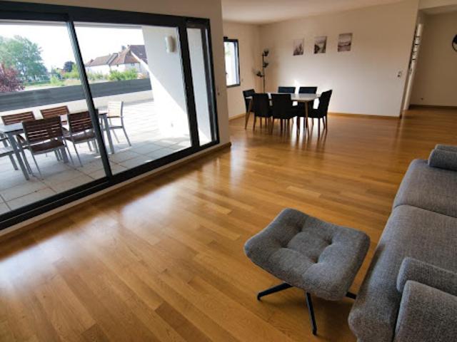 Location Appartement 4 pièces 133 m2 Saint Genis Pouilly