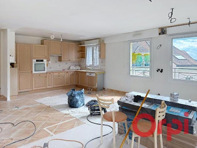 Location Appartement 4 pièces 134.05 m2 Verrieres le buisson