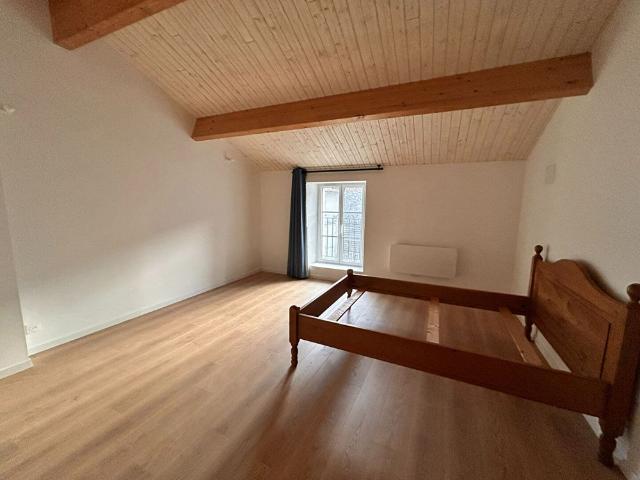 Location appartement 4 pièces, 135.00m², Aubigné sur Layon