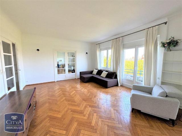Location Appartement 4 pièces 136m² LILLE 59000