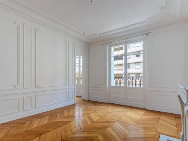 Location Appartement 4 pièces 140 m2 Paris 16ème