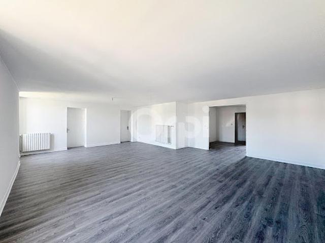 Location Appartement 4 pièces 141.97 m2 Humes Jorquenay