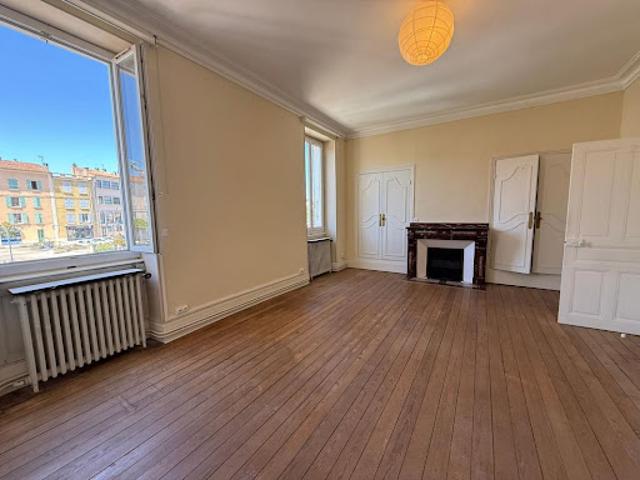 Location Appartement 4 pièces 144 m2 Castres