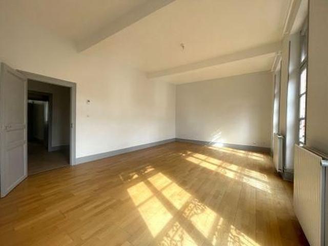 Location Appartement 4 pièces 153.81 m² montauban