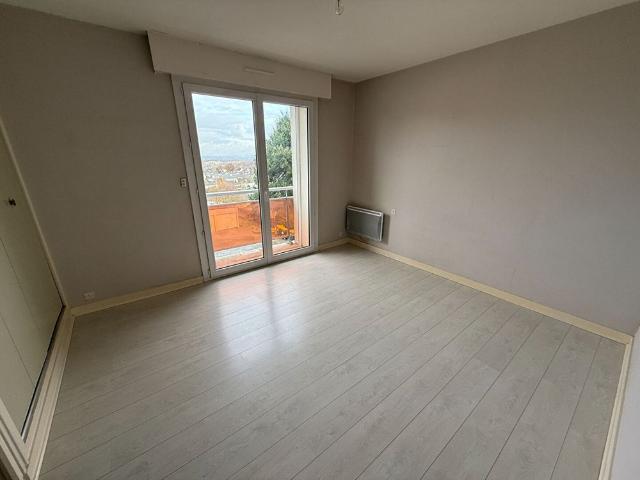 Location Appartement 4 pièces 164m²