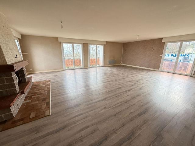 Location Appartement 4 pièces 164m²