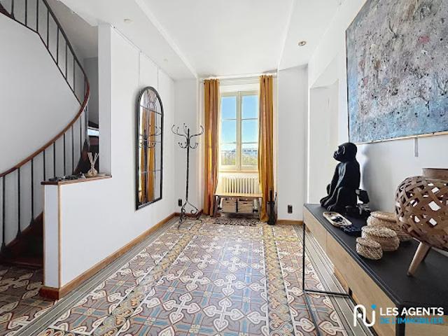 Location Appartement 4 pièces 180.62 m2 Orleans