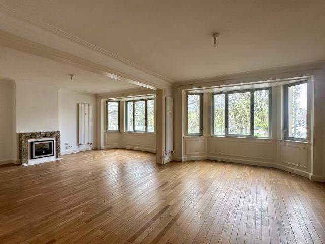 Location Appartement 4 pièces 185m² LILLE 59000