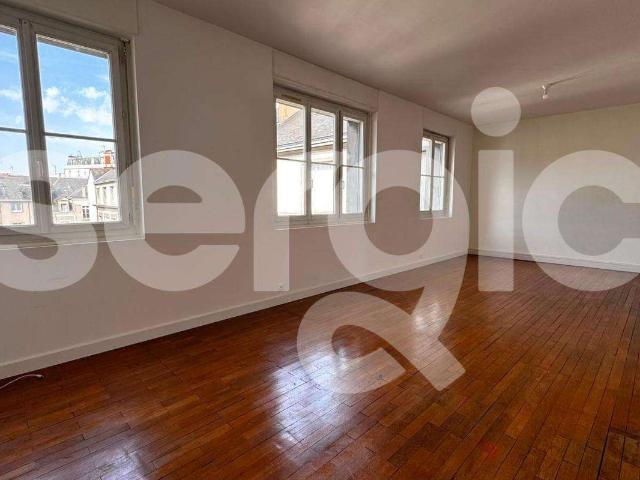 Location appartement 4 pièces Angers Centre 49
