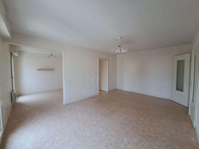 Location appartement 4 pièces Angers Saint Jacques Nazareth 49
