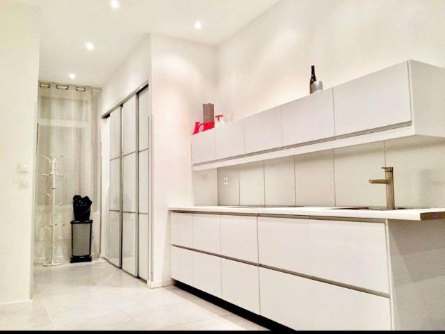 Location appartement 4 pièces Cannes 06