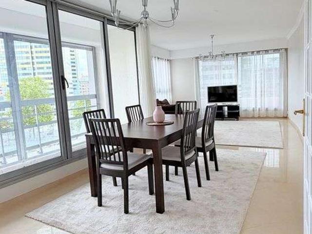 Location appartement 4 pièces Courbevoie 92