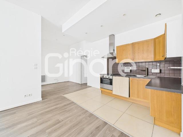 Location Appartement 4 pièces + cuisine 77,03 m² 1