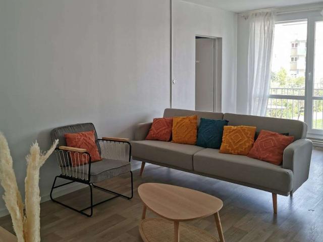 Location appartement 4 pièces Fougères 35