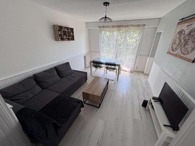 Location appartement 4 pièces La Roche Sur Yon Centre Ville 85