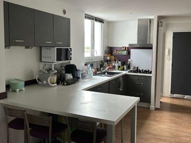 Location appartement 4 pièces La Roche Sur Yon Centre Ville 85