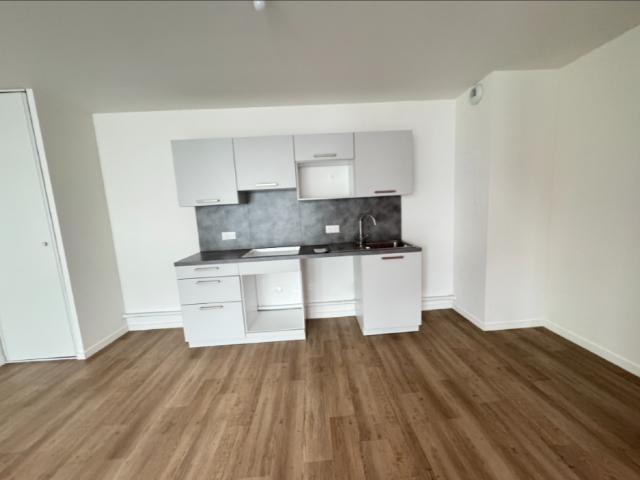 Location appartement 4 pièces LE PETIT QUEVILLY 81m² à 901.93€/mois CDC Habitat