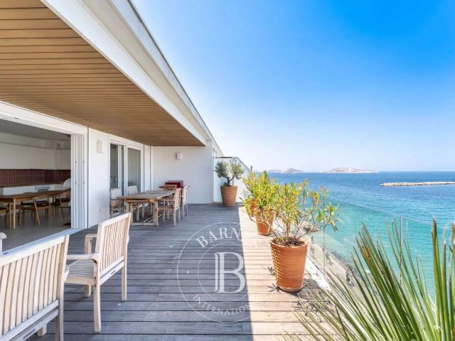 Location appartement 4 pièces Marseille 7e 13