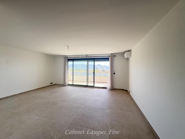 location appartement 4 pièces Marseille Cabot