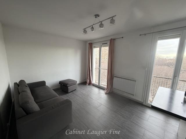location appartement 4 pièces Marseille Ecole, commerce
