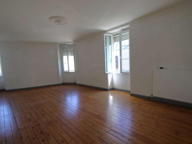 Location appartement 4 pièces Mauves sur Loire 44
