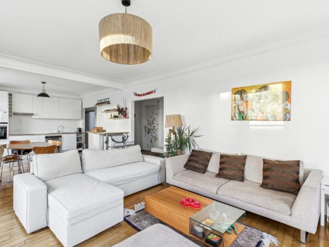 Location Appartement 4 pièces Meublé 109m² PARIS 16ème