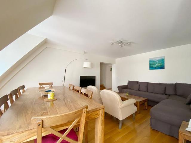 Location Appartement 4 pièces Meublé 85m² PARIS 1er