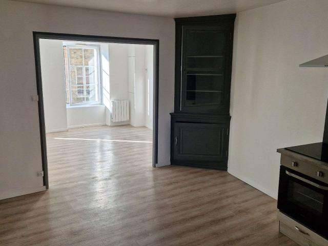 Location appartement 4 pièces Moncontour 22