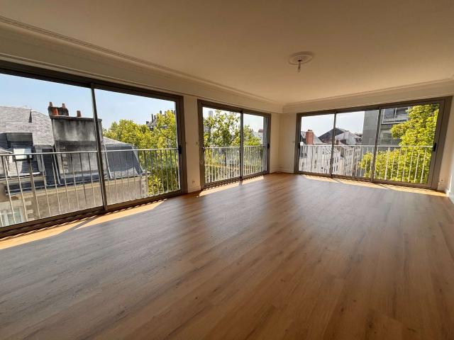 Location appartement 4 pièces Nantes Centre Ville 44