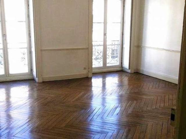 Location appartement 4 pièces Nantes Centre Ville 44