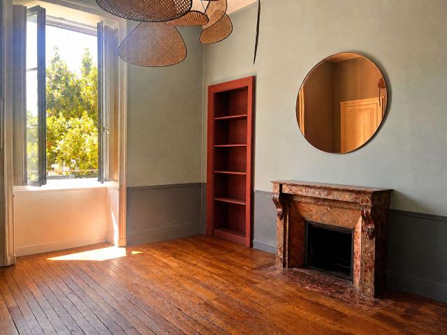 Location appartement 4 pièces Nantes Centre Ville 44