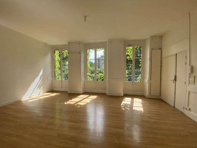 Location appartement 4 pièces Nantes Centre Ville 44