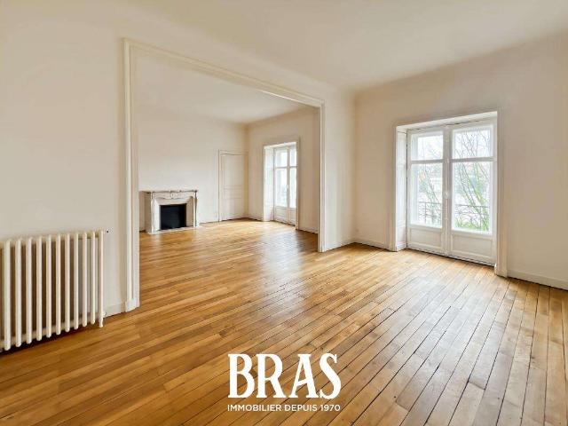 Location appartement 4 pièces Nantes Centre Ville 44