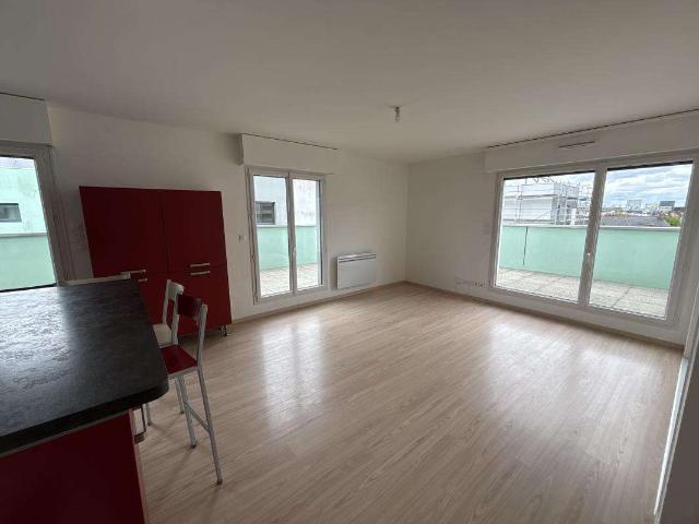 Location appartement 4 pièces Nantes Île de Nantes 44