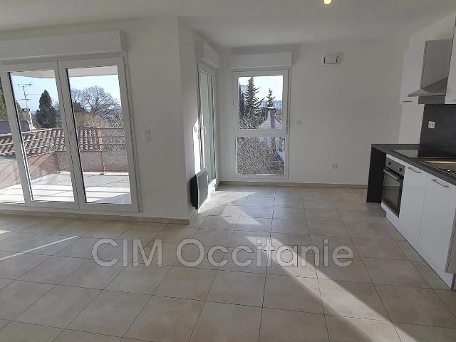 Location appartement 4 pièces Nîmes 79 m²
