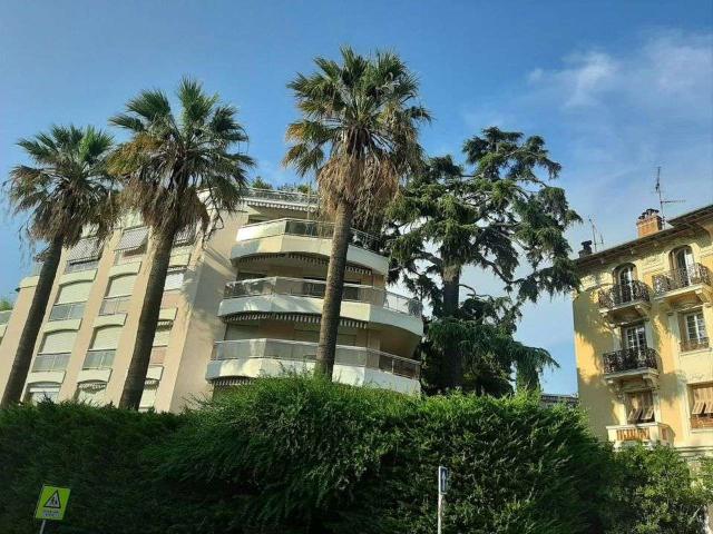 Location appartement 4 pièces Nice 06